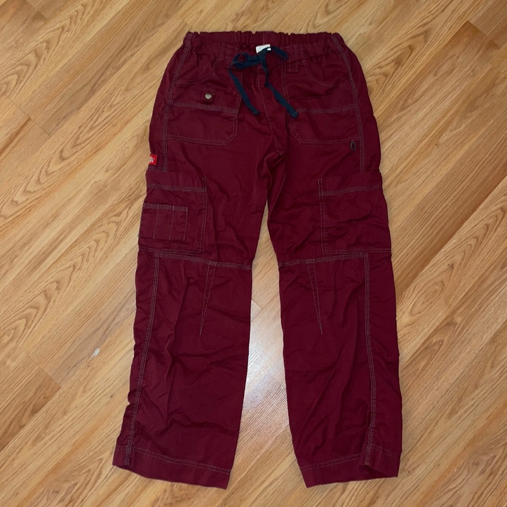 Dickies Cargo Scrub Pants in maroon